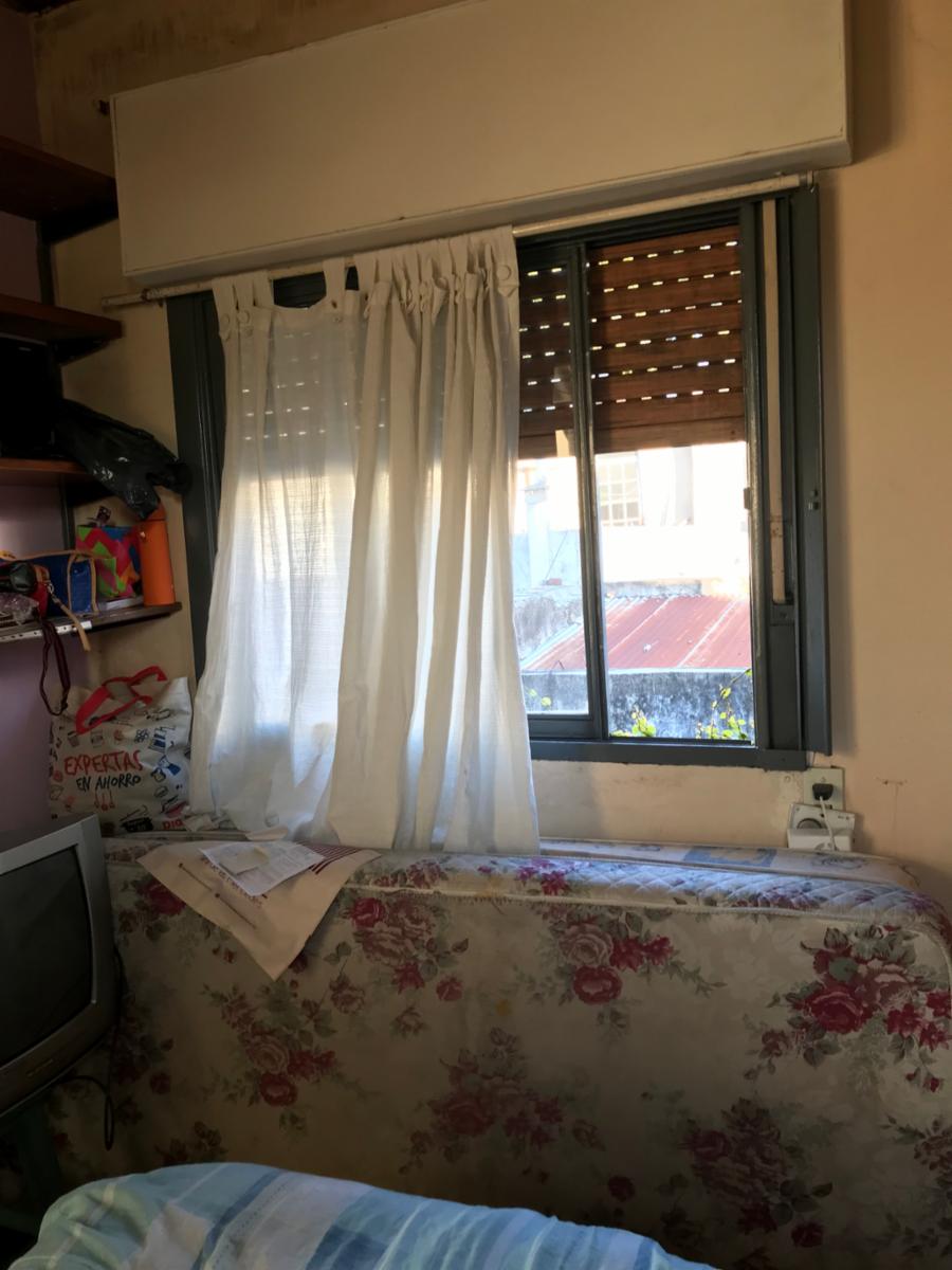 Venta casa 6 ambientes Checoslovaquia 4300 — foto 2