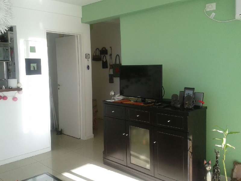 Departamento de 3 ambientes con balcón aterrazado.