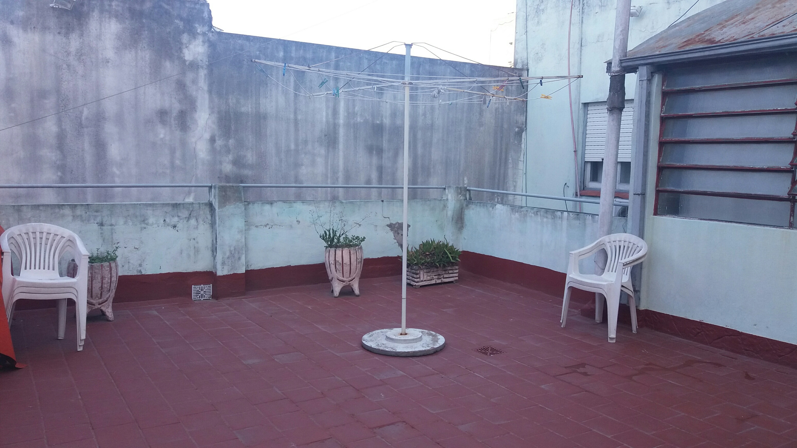 PH 1º PISO POR ESCALERA AL FRENTE — foto 15
