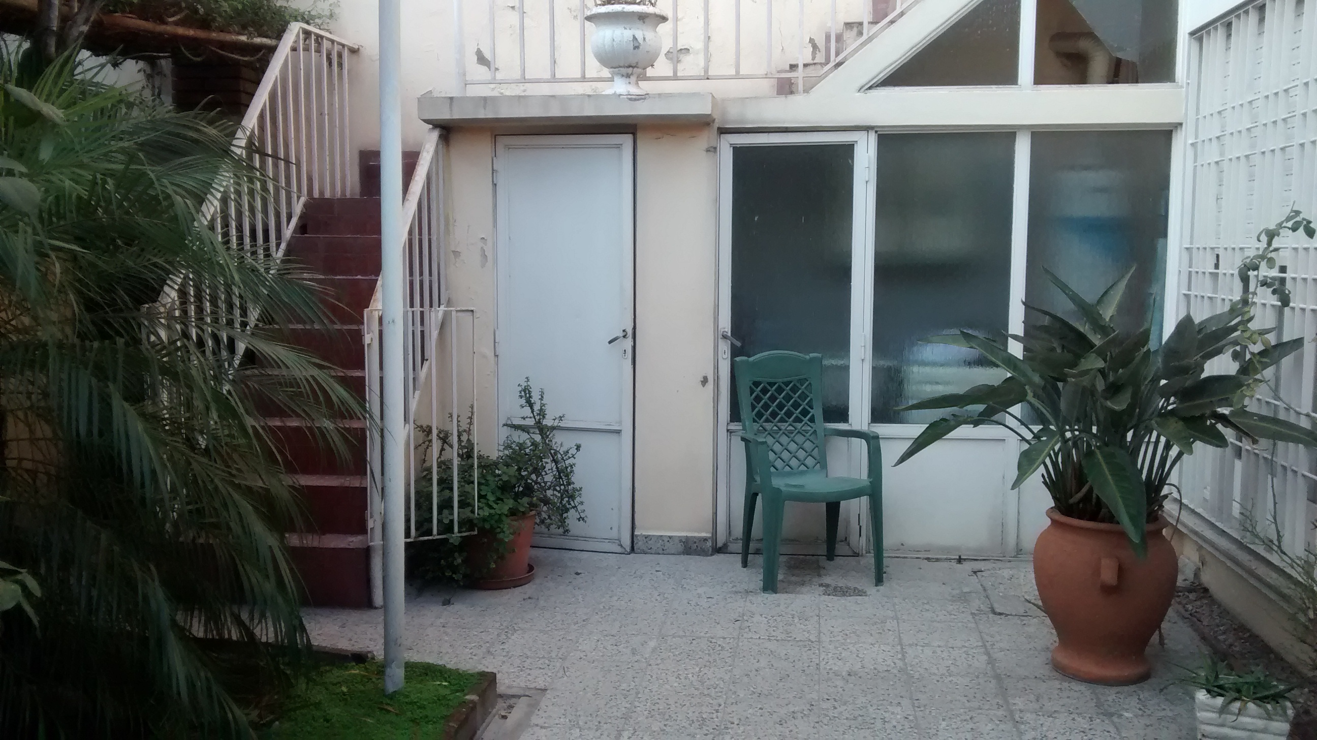 IMPORTANTE PROPIEDAD!! CASA CON BALCÓN AL FRENTE - EN 2 PLANTAS — foto 12