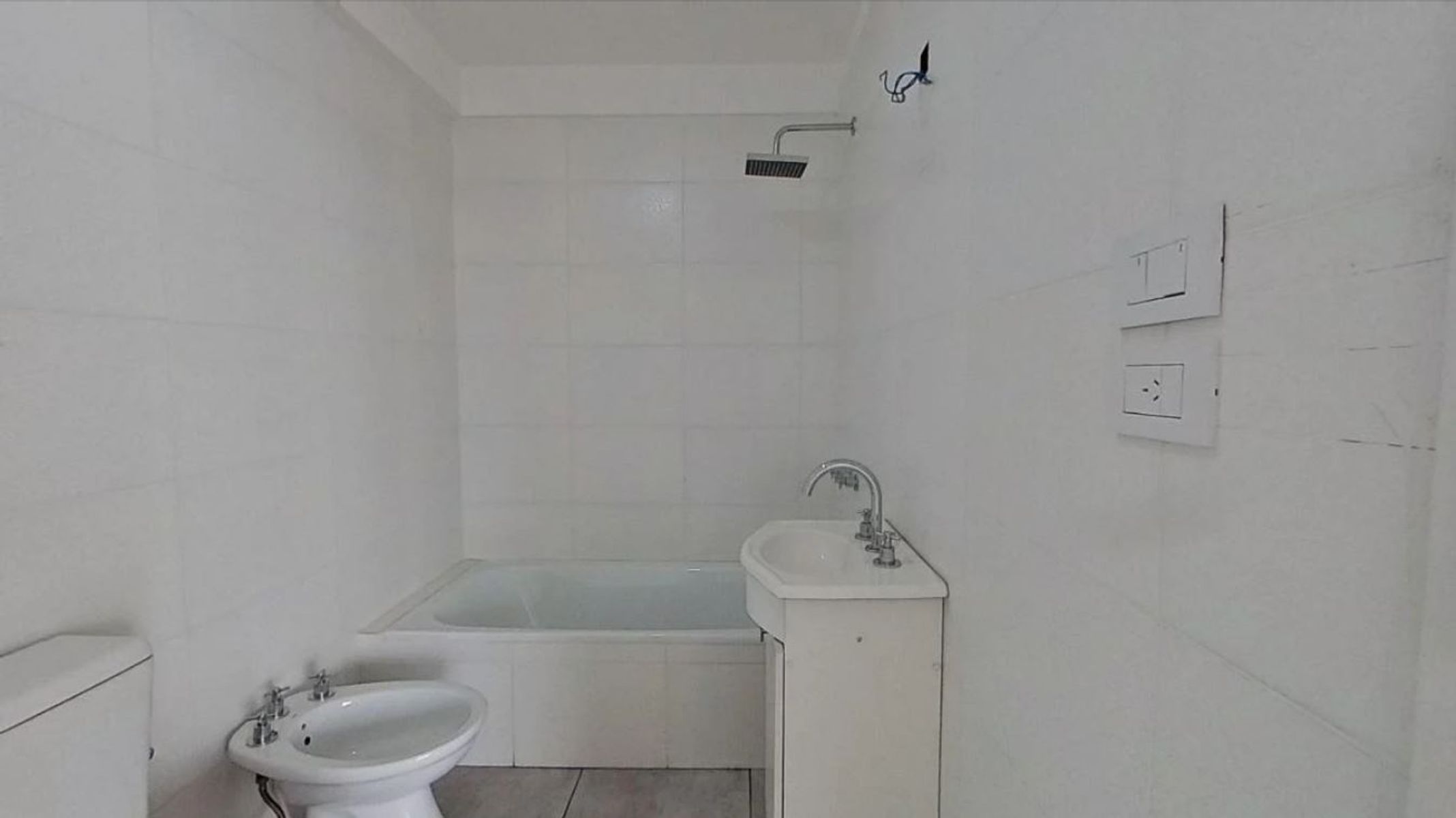 Departamento 3 Ambientes De Casi 100mt2 Con Cochera , Villa Luro (venta Con Inquilino ) Alquilado - 16