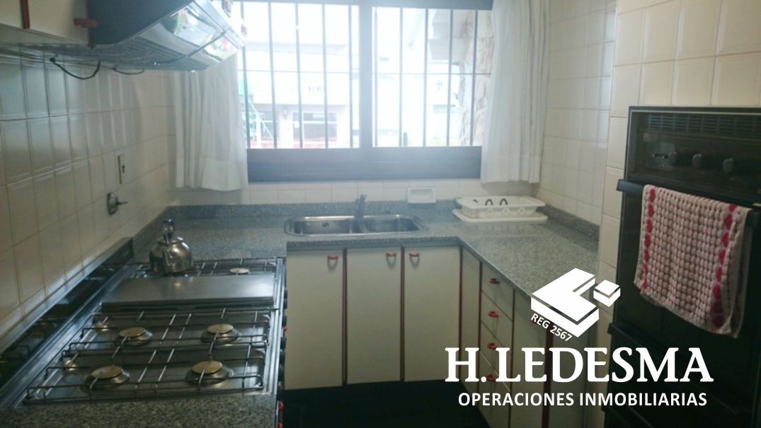 Alvarado 100 — foto 4