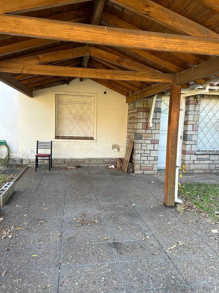 NUEVO VALOR VENTA INMEDIATA DE CHALET MUY BUENA UBICACION.CIUDAD JARDIN — foto 5