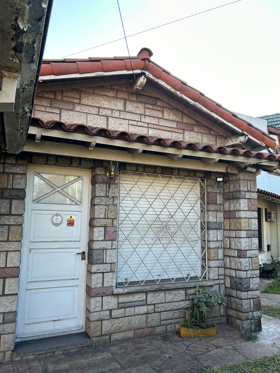 NUEVO VALOR VENTA INMEDIATA DE CHALET MUY BUENA UBICACION.CIUDAD JARDIN — foto 6