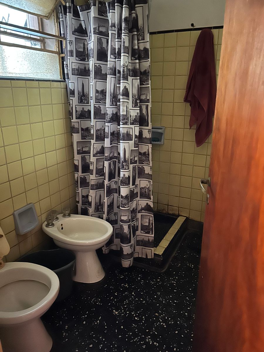 VENTA DE CHALET SOBRE LOTE PROPIO EN IMPORTANTE AVENIDA CIUDAD JARDIN — foto 10