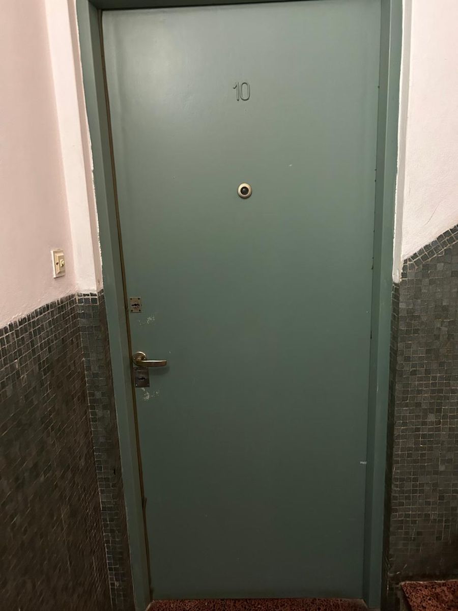 VENTA departamento 2 amb al frente piso 2 excelente ubicación - 3