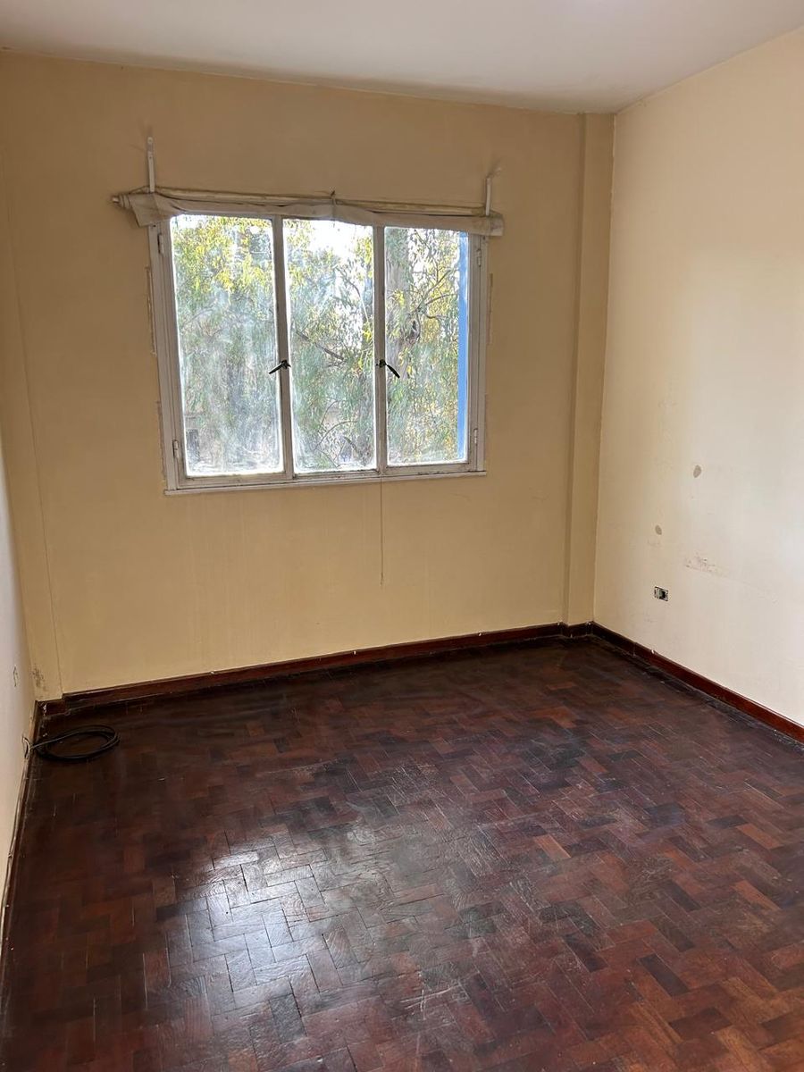 VENTA departamento 2 amb al frente piso 2 excelente ubicación - 9