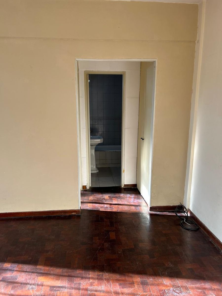 VENTA departamento 2 amb al frente piso 2 excelente ubicación - 13