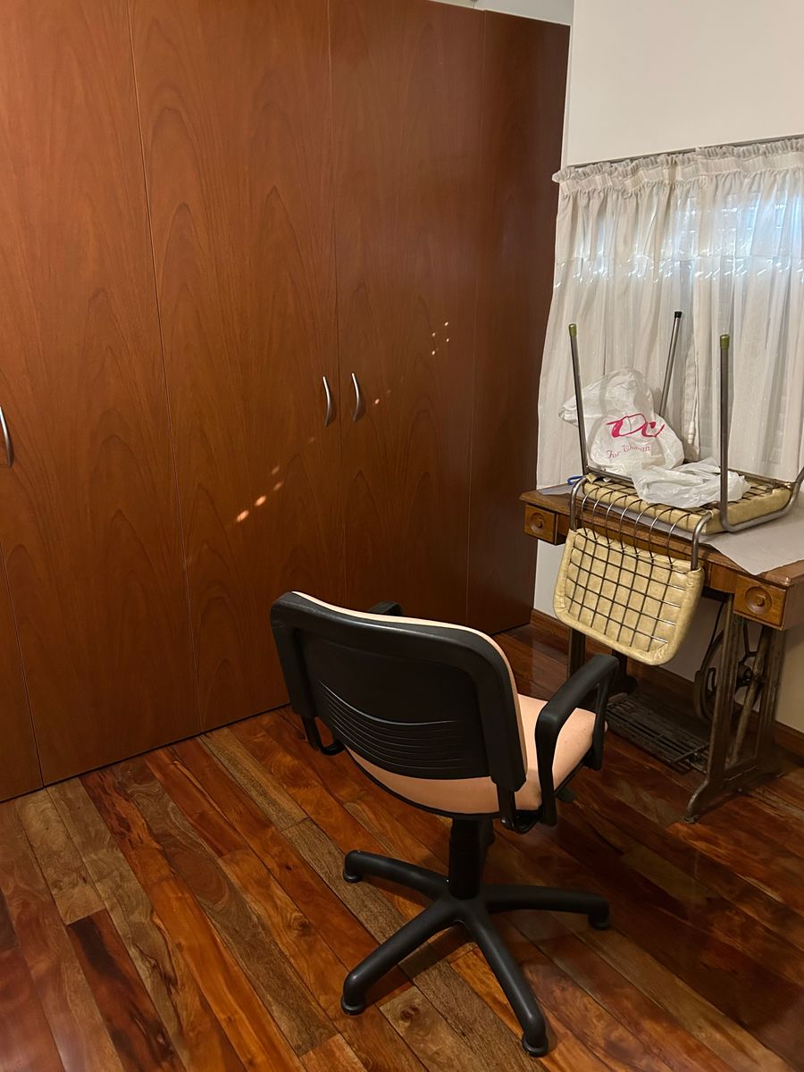 VENTA DE CHALET EN 2 PLANTAS EXCELENTE UBICACIÓN Y ESTADO. CIUDAD JARDÍN — foto 4