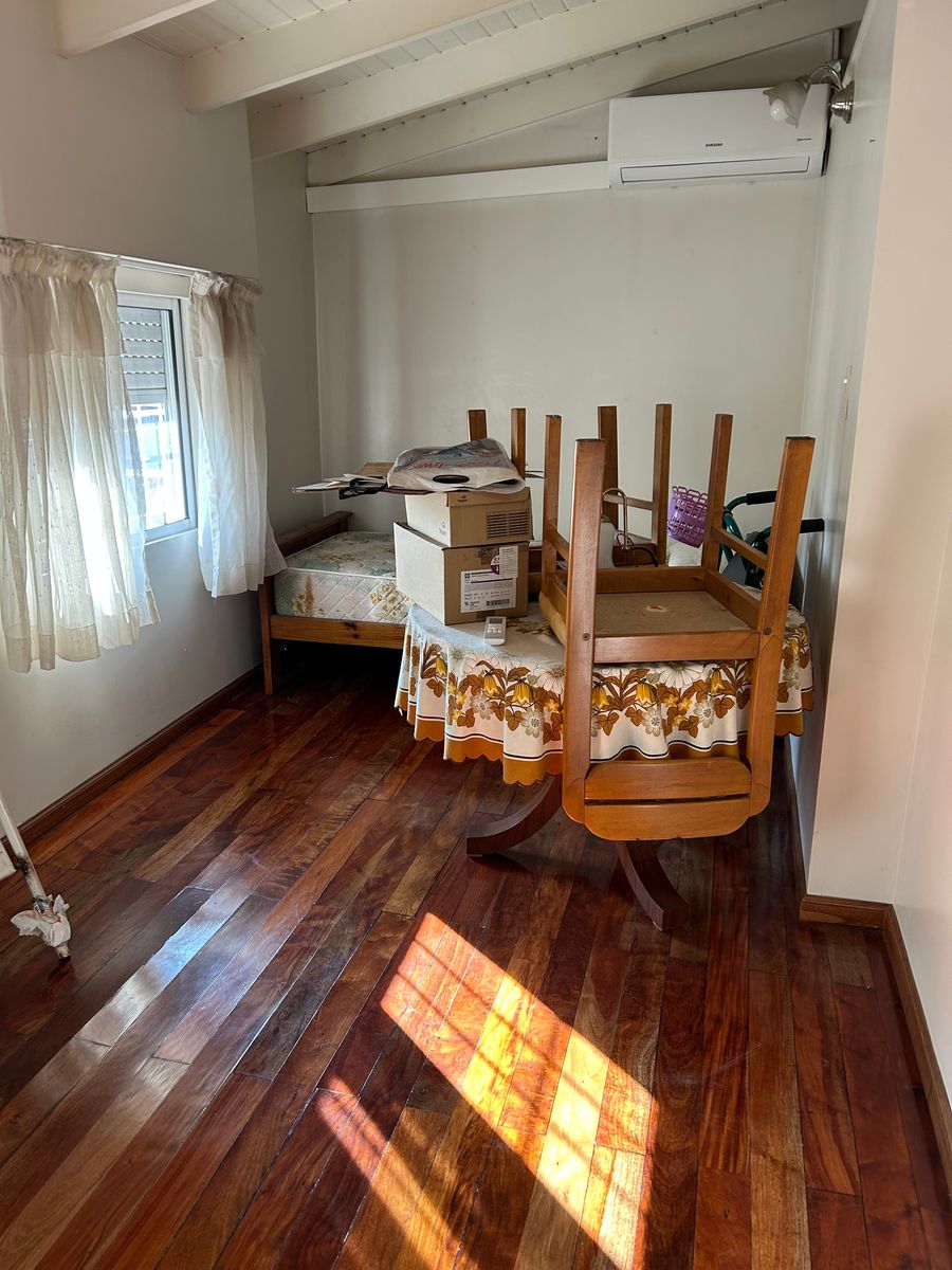 VENTA DE CHALET EN 2 PLANTAS EXCELENTE UBICACIÓN Y ESTADO. CIUDAD JARDÍN — foto 11