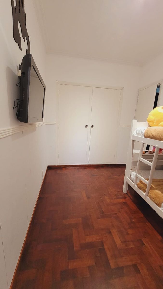 VENTA DE EXCELENTE PROPIEDAD CON PISCINA,HURLINGHAM - 8