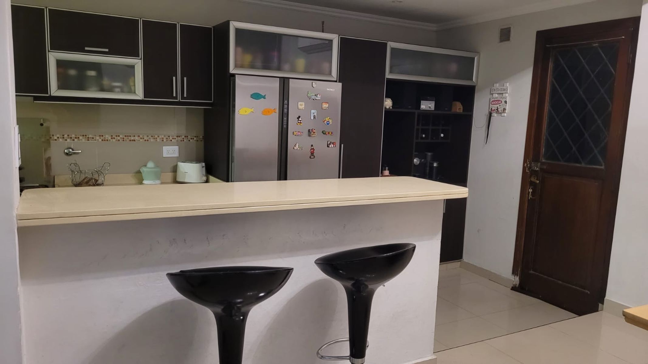 VENTA DE EXCELENTE PROPIEDAD CON PISCINA,HURLINGHAM - 11