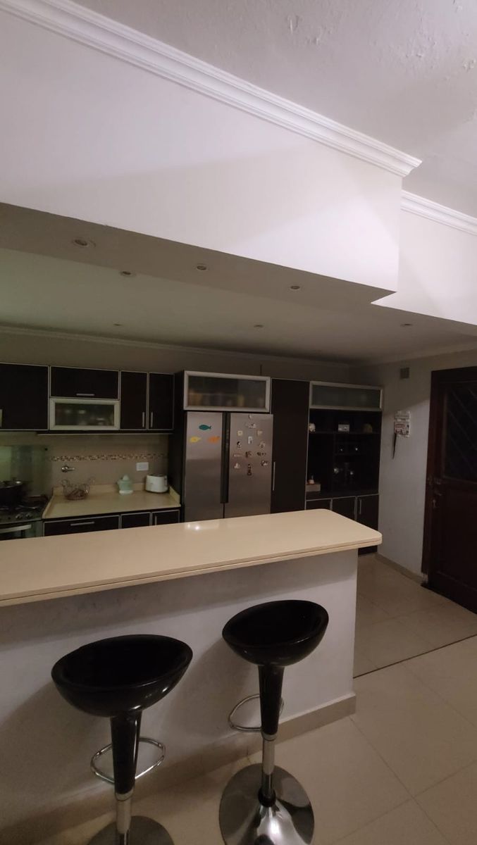 VENTA DE EXCELENTE PROPIEDAD CON PISCINA,HURLINGHAM - 17