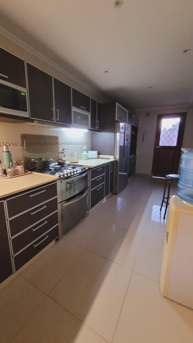 VENTA DE EXCELENTE PROPIEDAD CON PISCINA,HURLINGHAM - 21