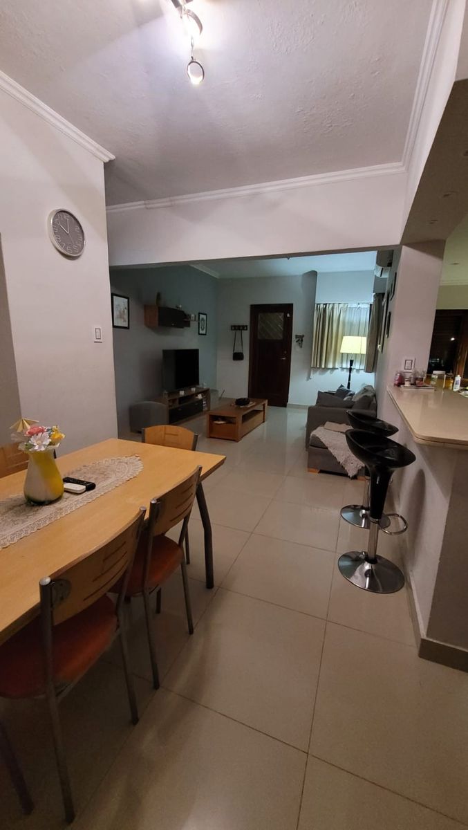 VENTA DE EXCELENTE PROPIEDAD CON PISCINA,HURLINGHAM - 24