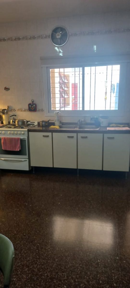 VENTA DE CASA EN EXCELENTE ESTADO MAS AMPLIO DEPARTAMENTO DE 2 AMBIENTES ZONA CLUB SITAS EL PALOMAR - 24