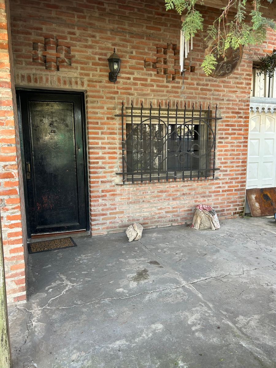 VENDE CHALET EN EXCELENTE ZONA Y UBICACION DE MARTIN CORONADO — foto 7