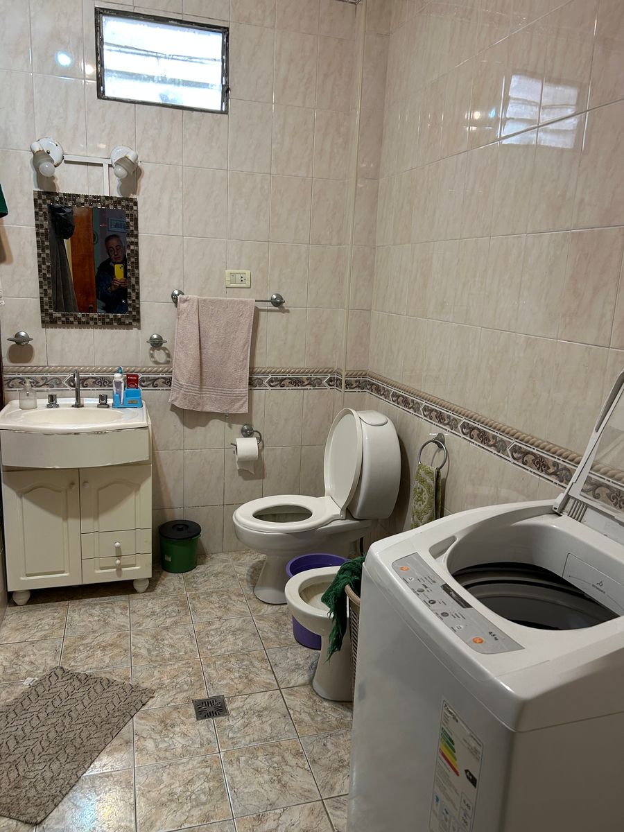 VENDE CHALET EN EXCELENTE ZONA Y UBICACION DE MARTIN CORONADO - 25