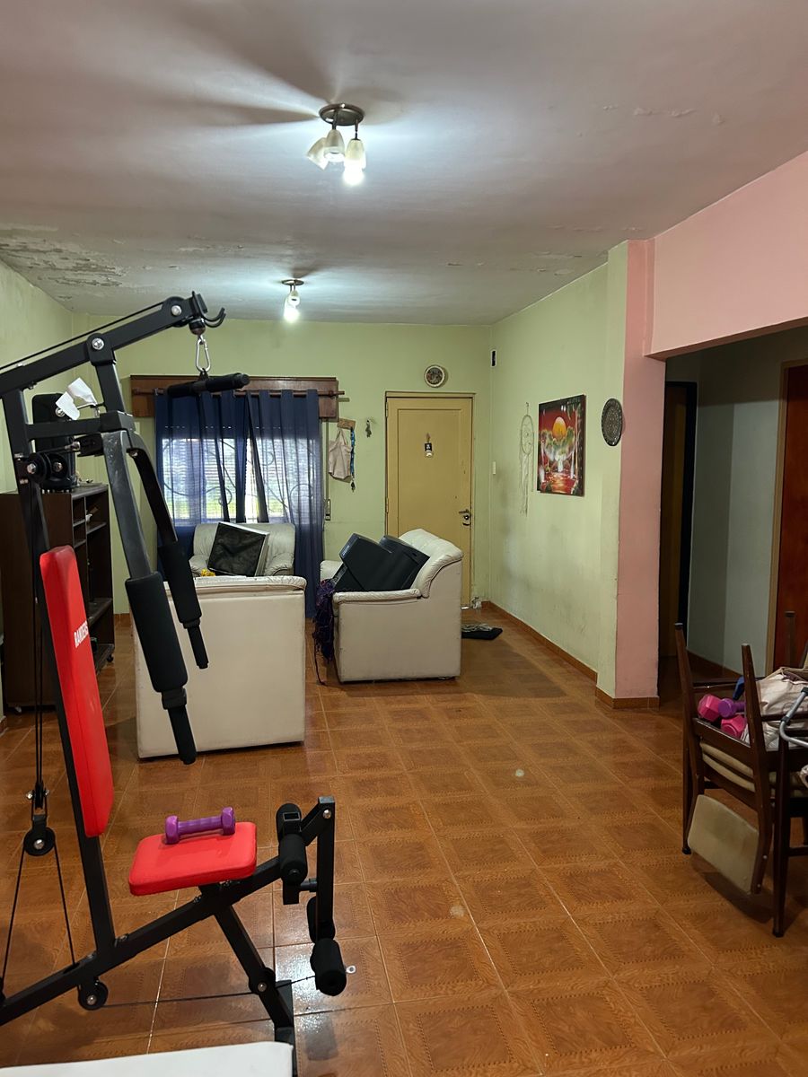 VENDE CHALET EN EXCELENTE ZONA Y UBICACION DE MARTIN CORONADO - 30