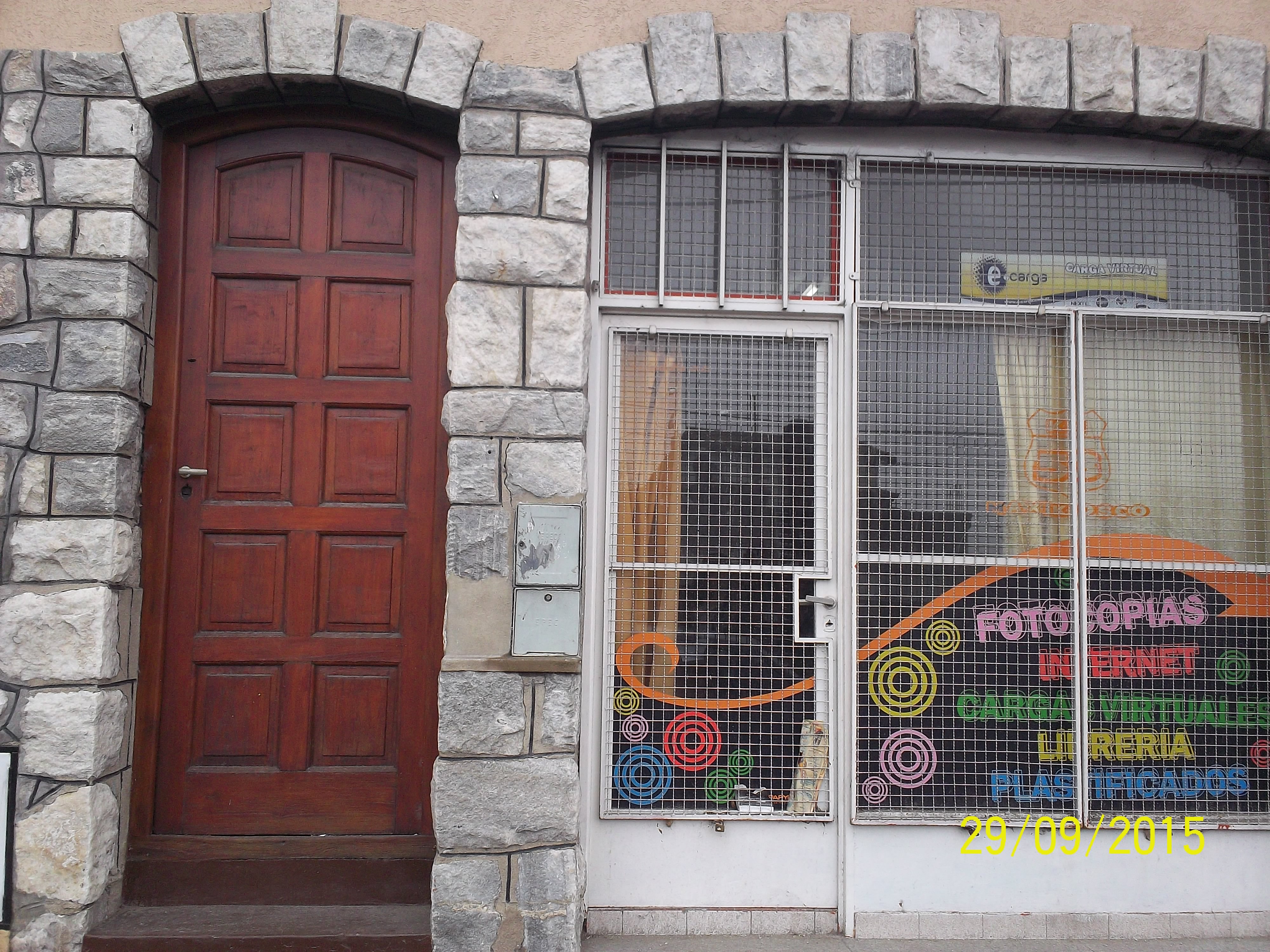 ATENCION INVERSORES! Vendo local Más Departamento Céntrico LA FALDA - 1