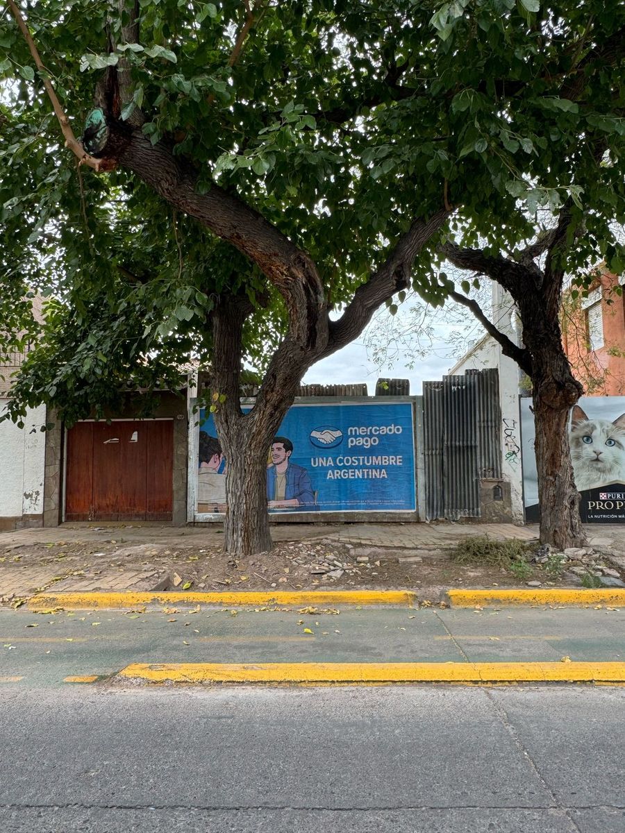Lote en venta en Quinta Sección, Ciudad de Mendoza - 405 m² -Zonificación comercial/residencial - Listo para construir - 2