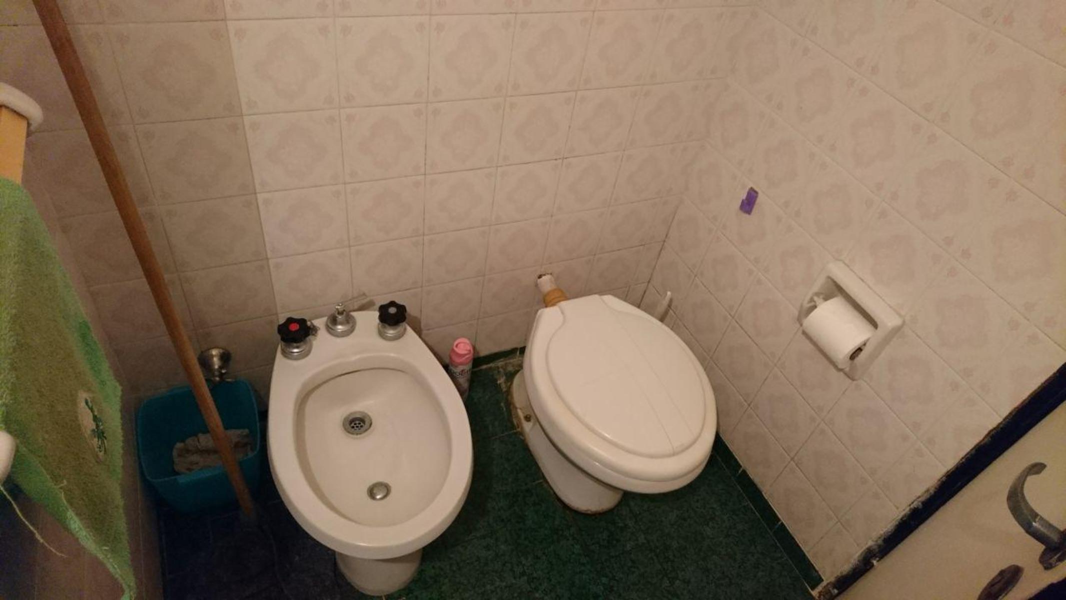 AMPLIO DEPARTAMENTO DE 4 AMBIENTES A DOS CUADRAS DEL MAR EN VILLA GESELL — foto 5