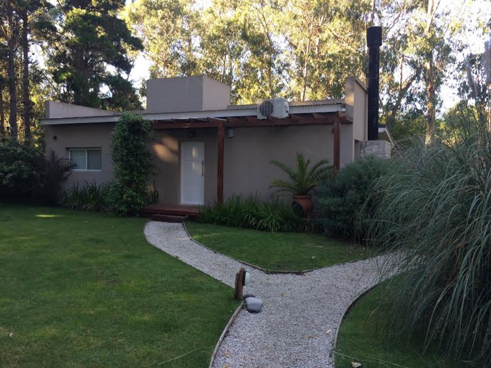 PRECIOSO COMPLEJO EN VENTA EN MAR DE LAS PAMPAS - 9