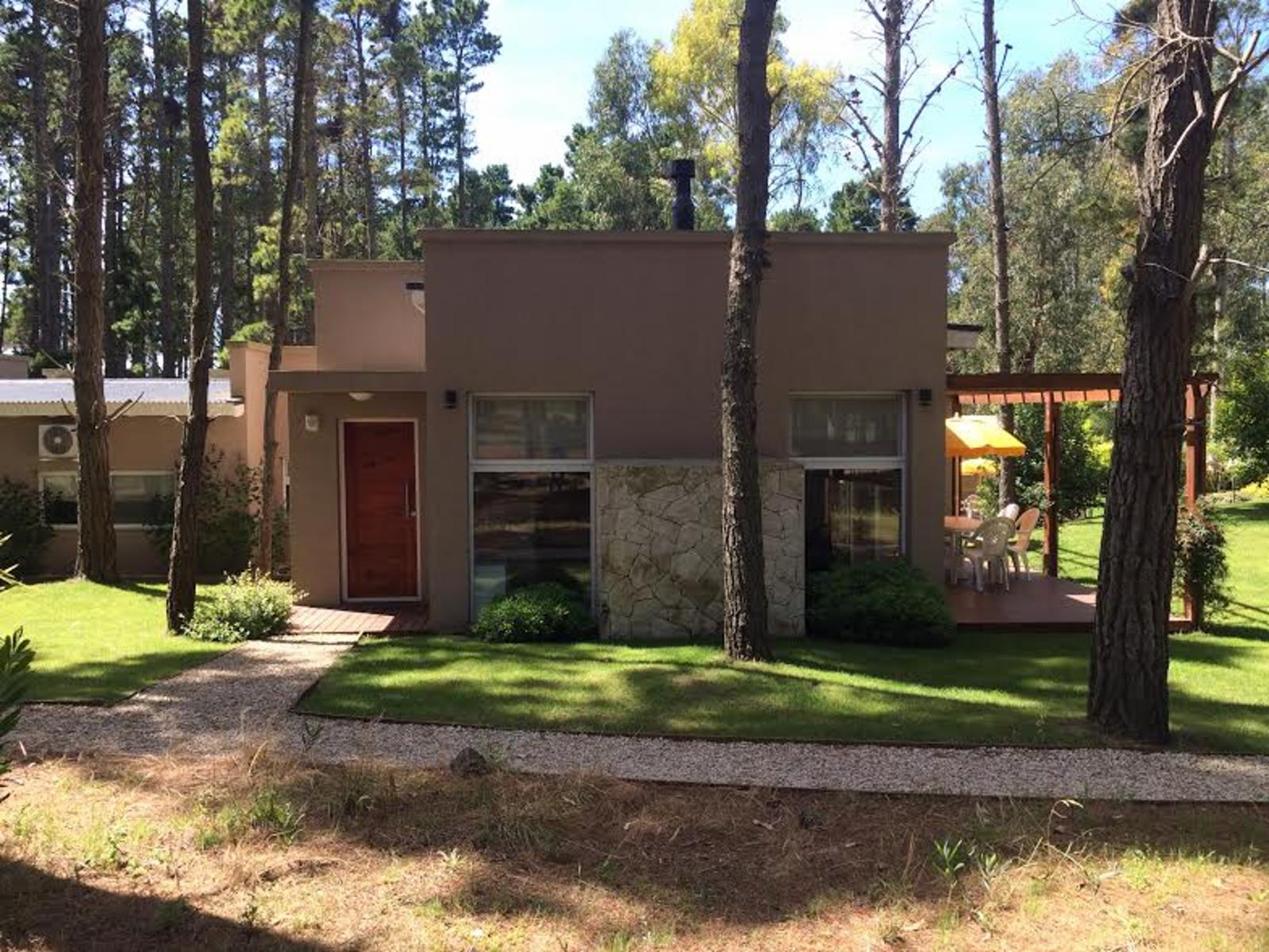 PRECIOSO COMPLEJO EN VENTA EN MAR DE LAS PAMPAS - 24
