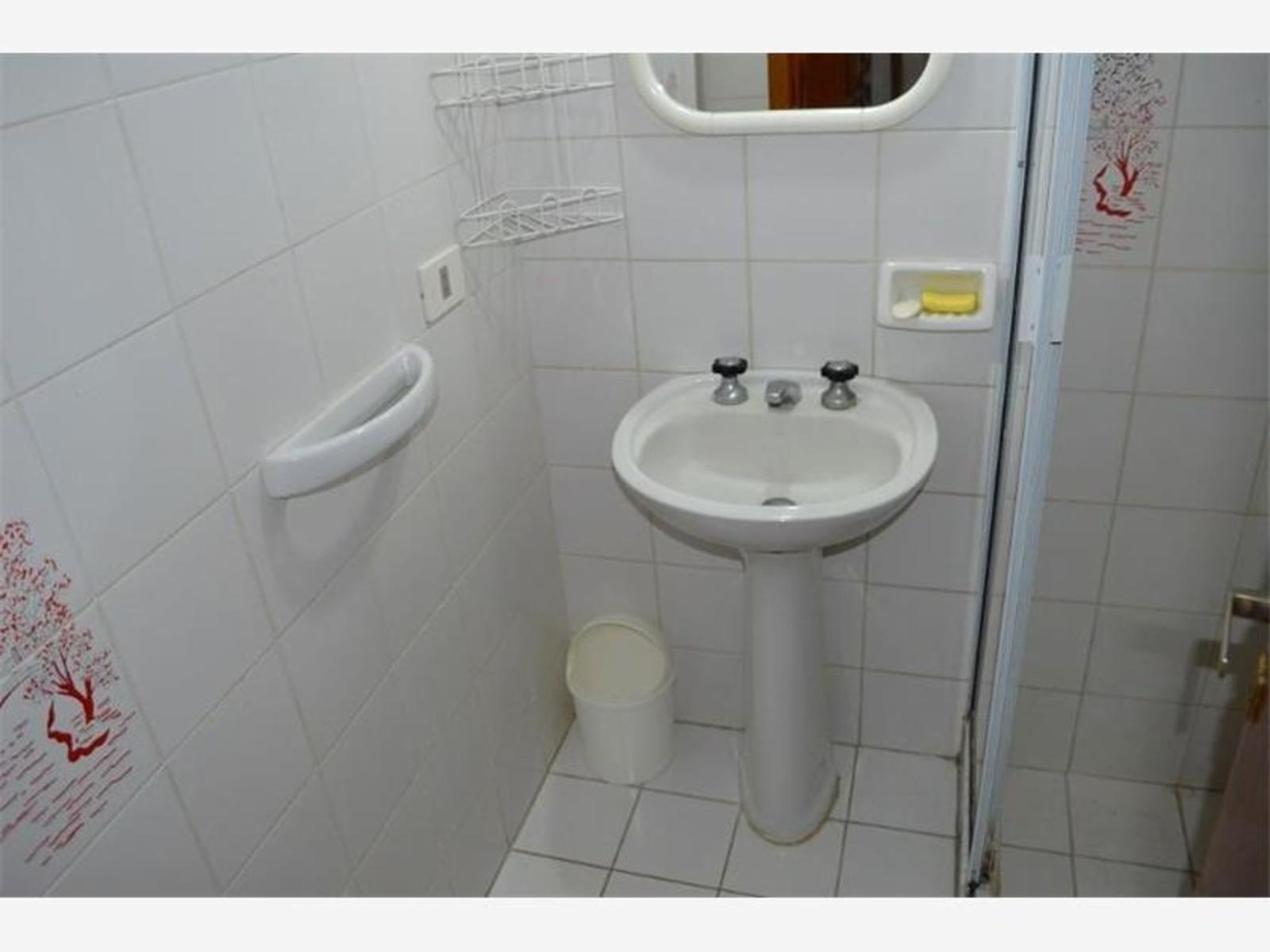 PRECIOSO DEPARTAMENTO ZONA CÉNTRICA GESELL 4 AMBIENTES — foto 9