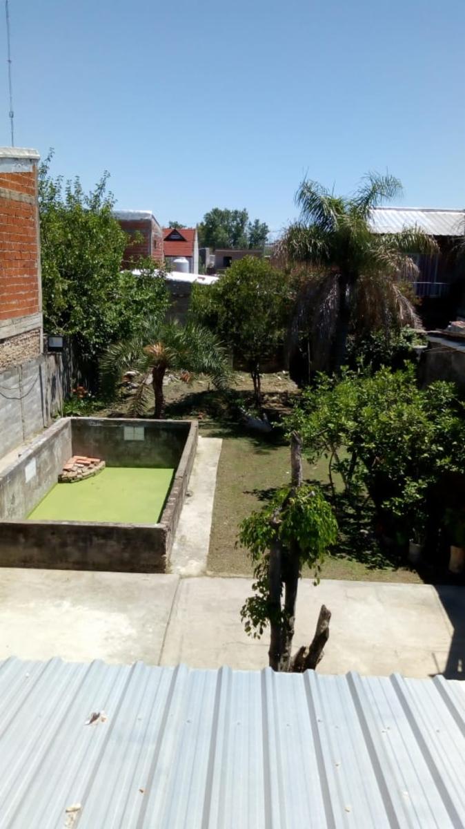 Amplia propiedad en zona de feria &ampampquotLa Salada&quot, Lomas de Zamora — foto 9