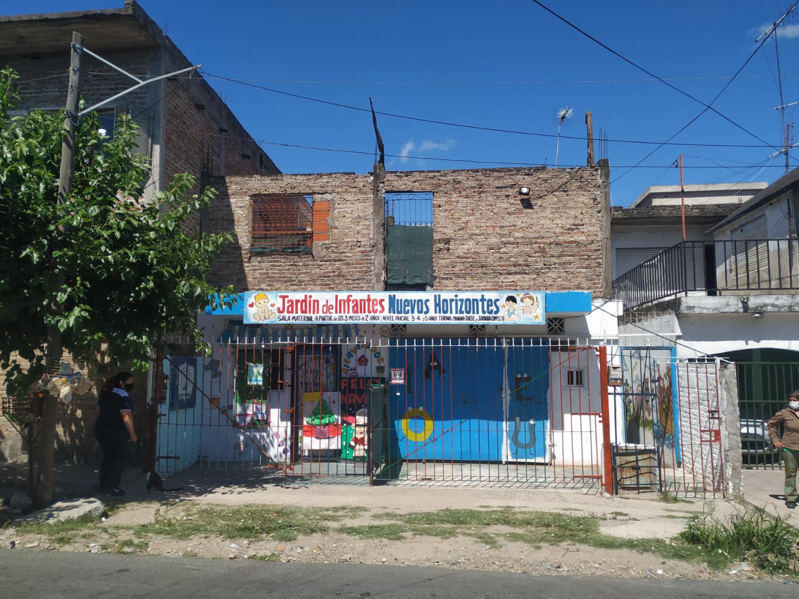 PROPIEDAD COMERCIAL CON VIVIENDA, GARAGE Y AMPLIO TERRENO
