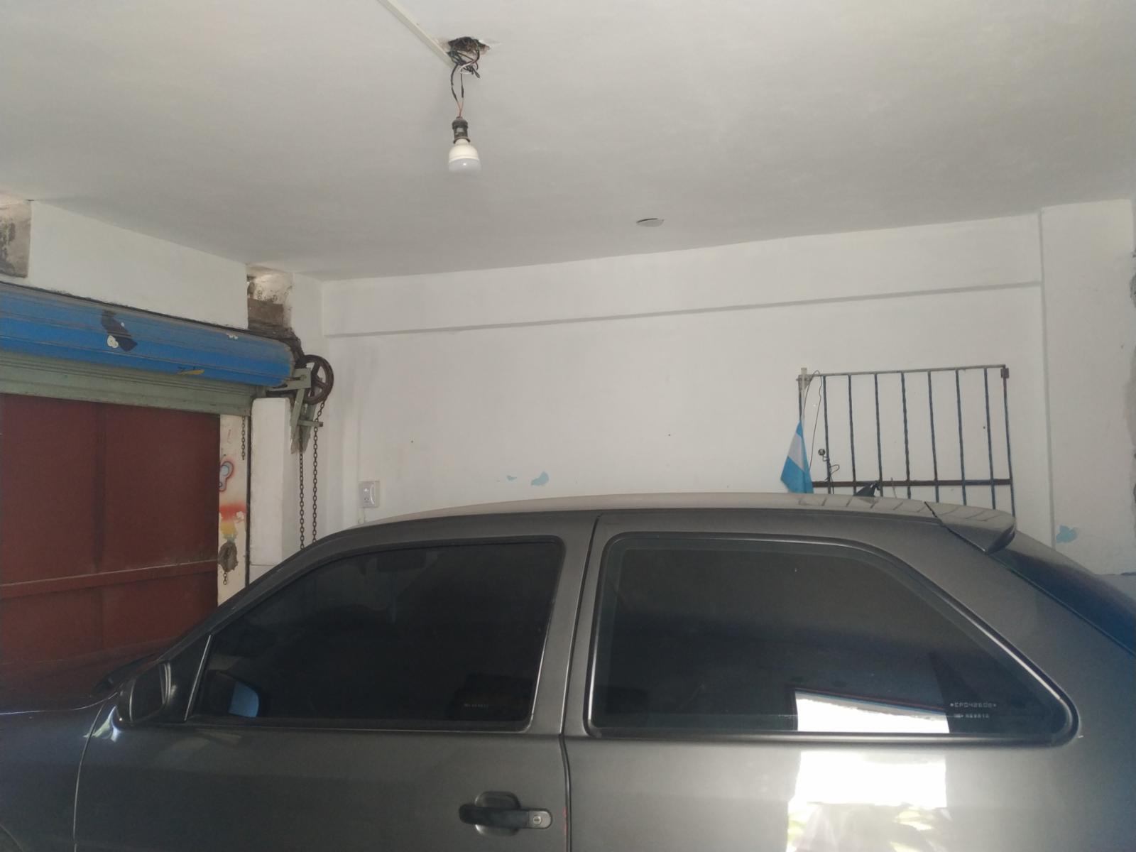 PROPIEDAD COMERCIAL CON VIVIENDA, GARAGE Y AMPLIO TERRENO — foto 9