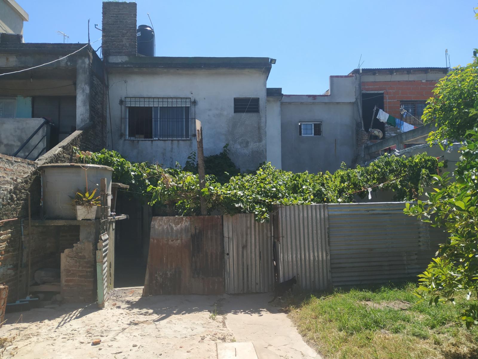 PROPIEDAD COMERCIAL CON VIVIENDA, GARAGE Y AMPLIO TERRENO — foto 14