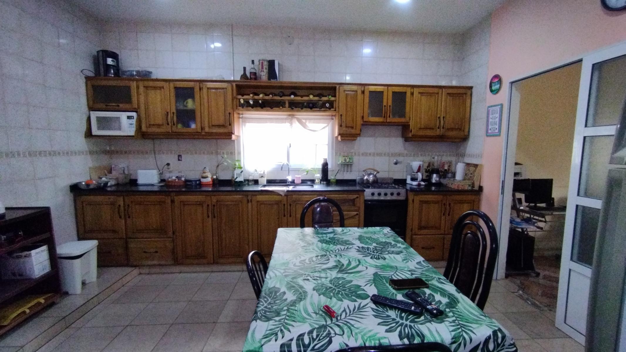 HERMOSA PROPIEDAD EN VILLA ALBERTINA — foto 2