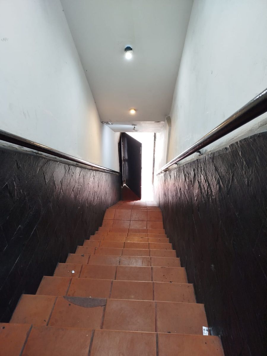 SALON COMERCIAL VILLA ALBERTINA - 2