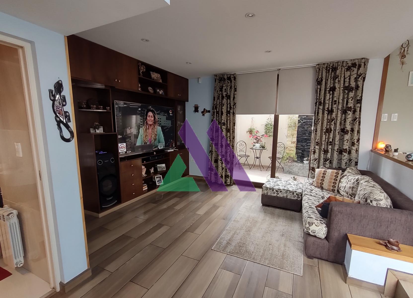 Moderna casa con pileta — foto 3
