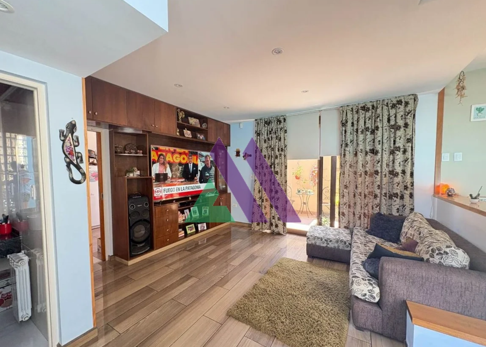 Moderna casa con pileta — foto 4