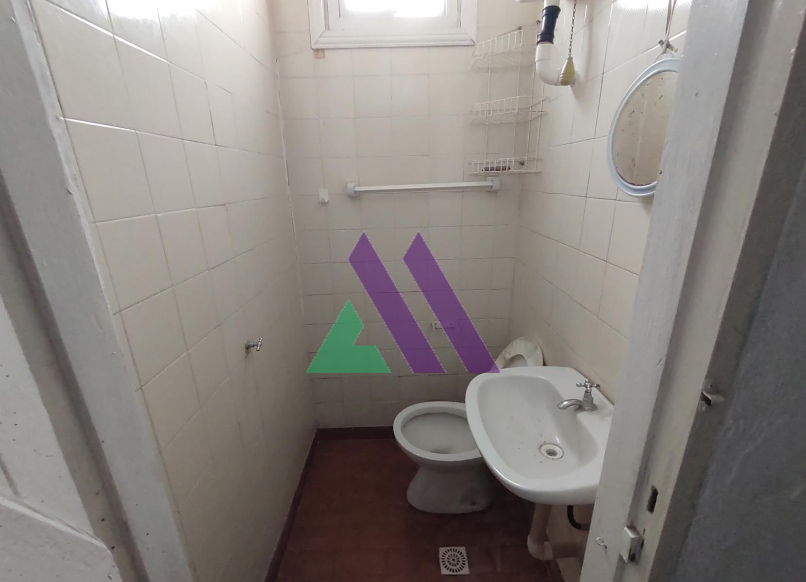 Casa 2 dormitorios con departamento y gran parque — foto 5