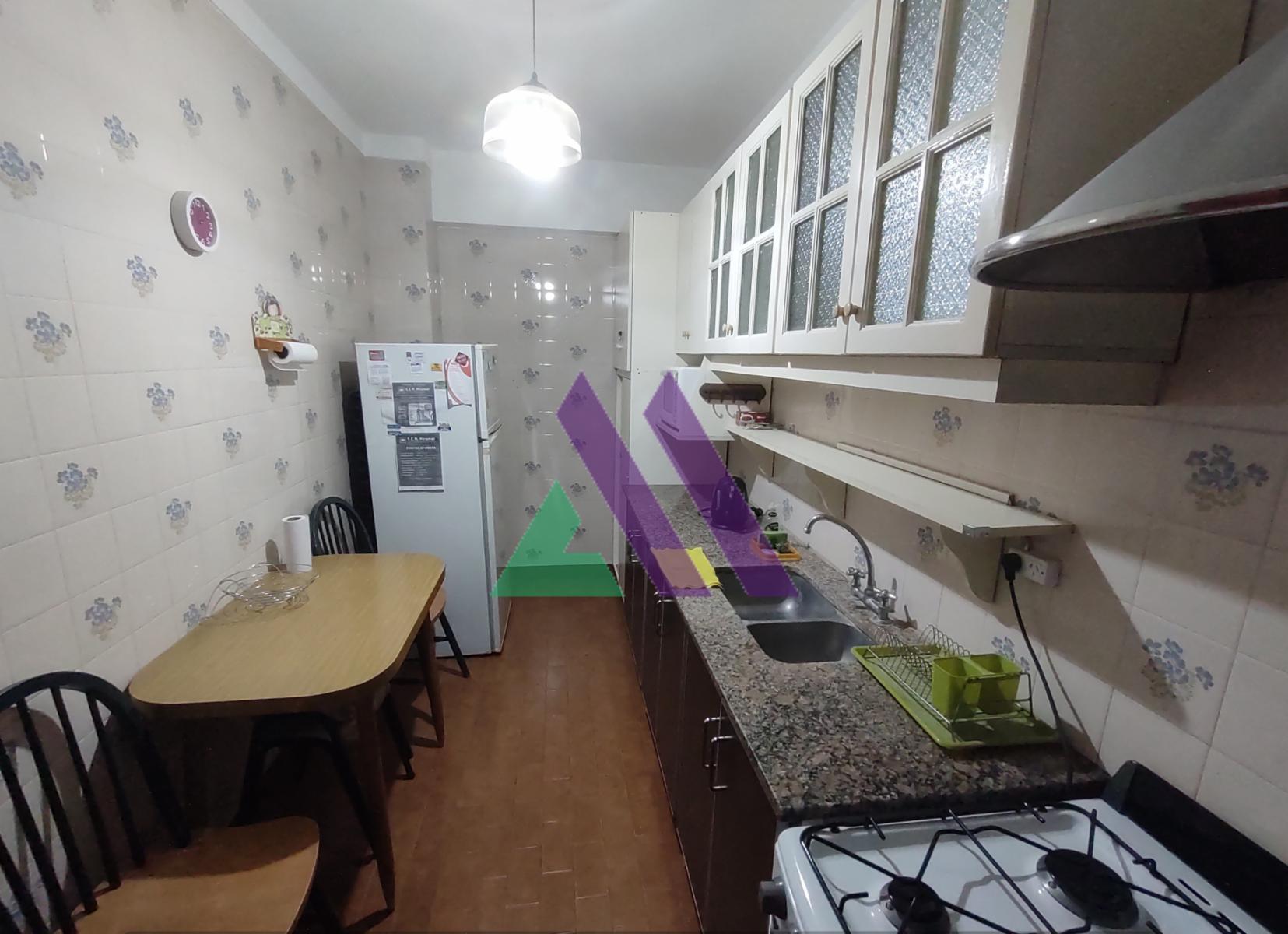 Impecable departamento céntrico de 3 ambientes. — foto 3