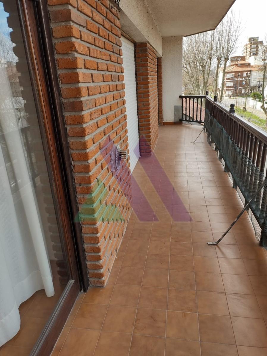Impecable departamento céntrico de 3 ambientes. — foto 12
