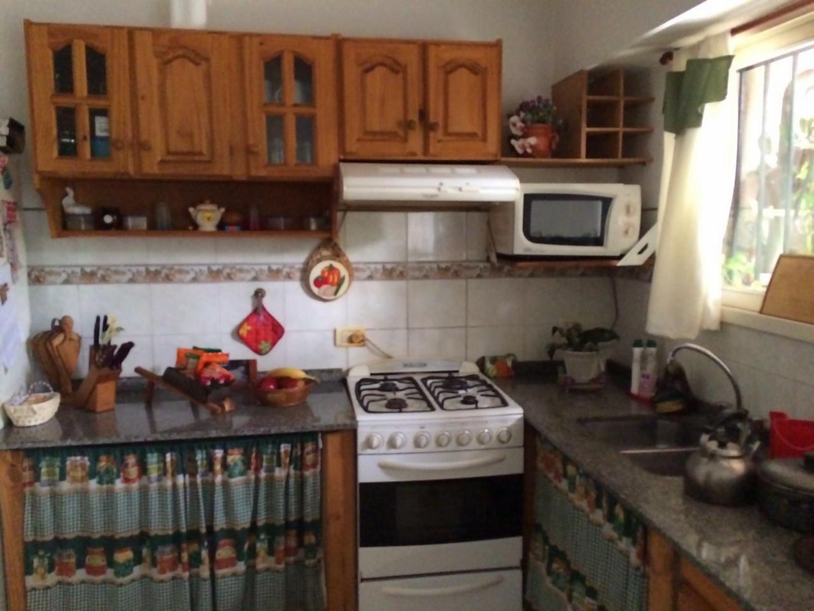 Casa de 5 ambientes - Villa Luzuriaga