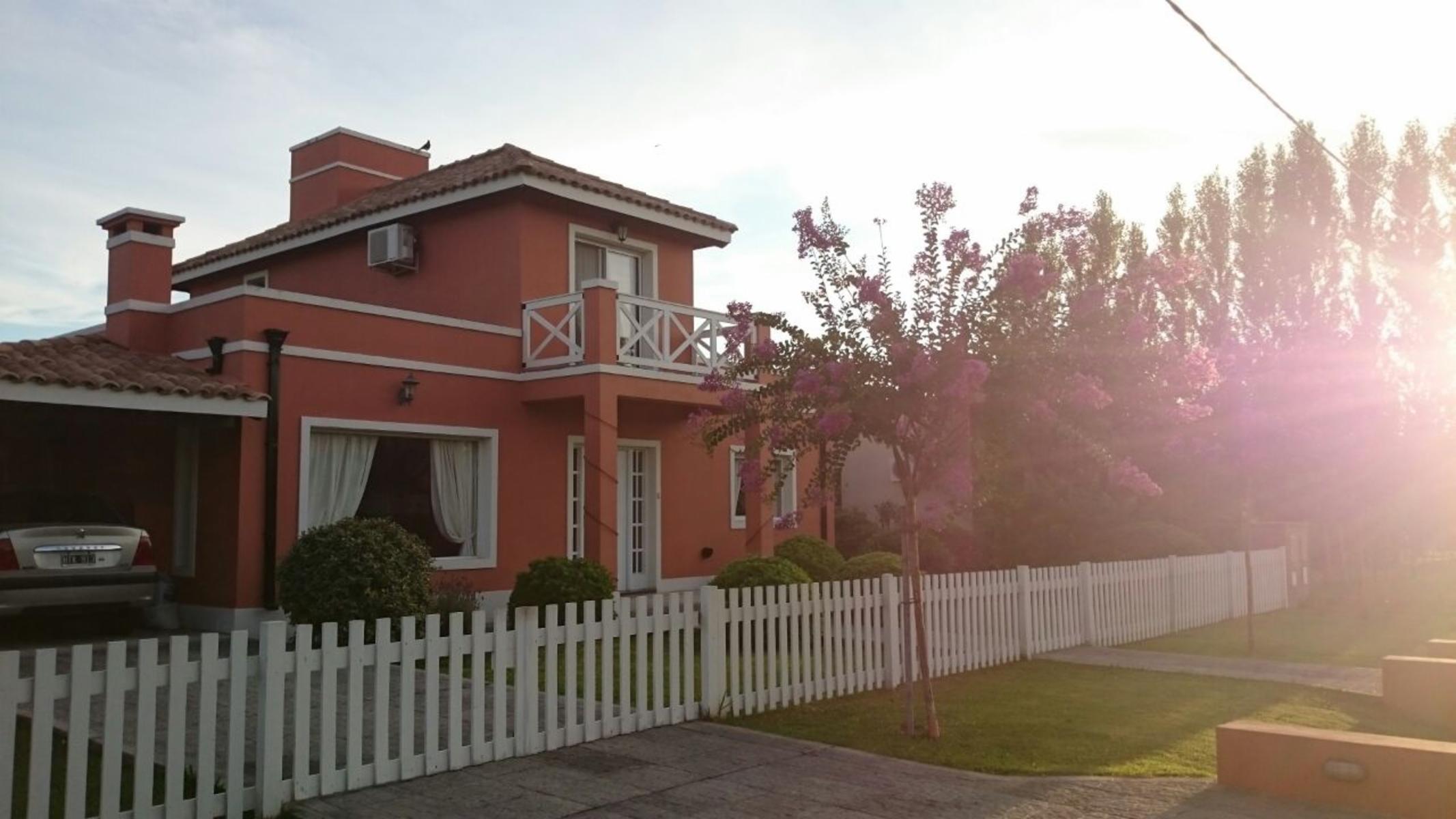 HERMOSO CHALET EN BARRIO PRIVADO AERO COUNTRY CLUB — foto 11
