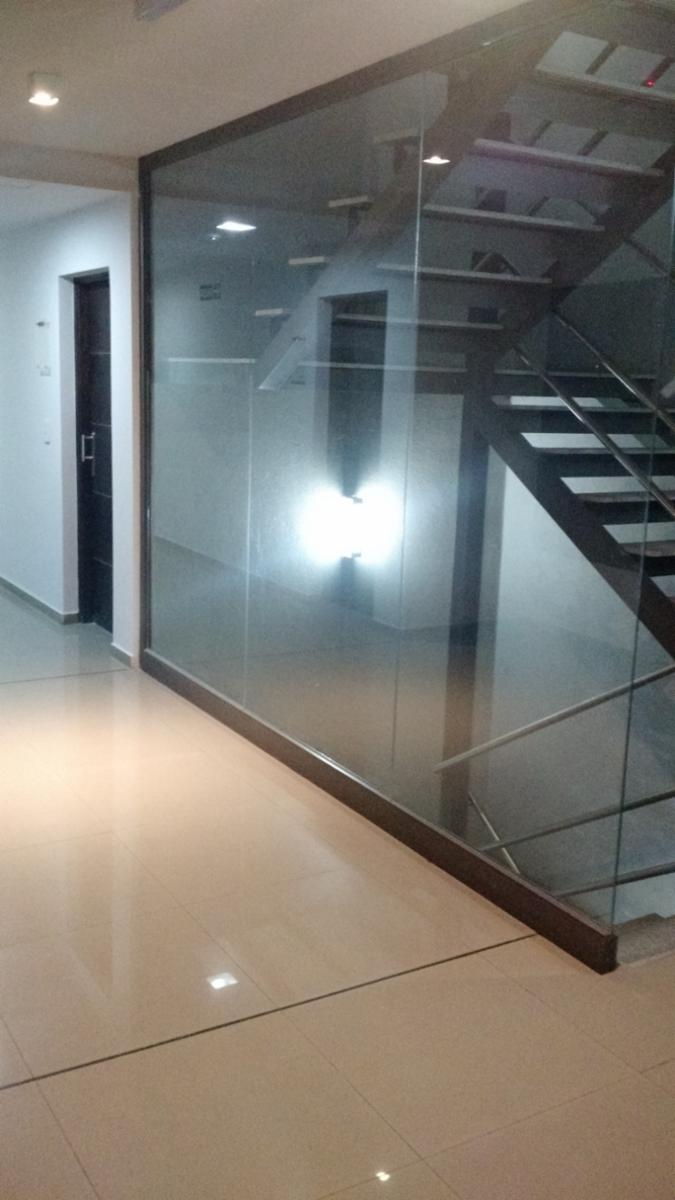 OFICINA EN ALQUILER ZONA NORTE - 12