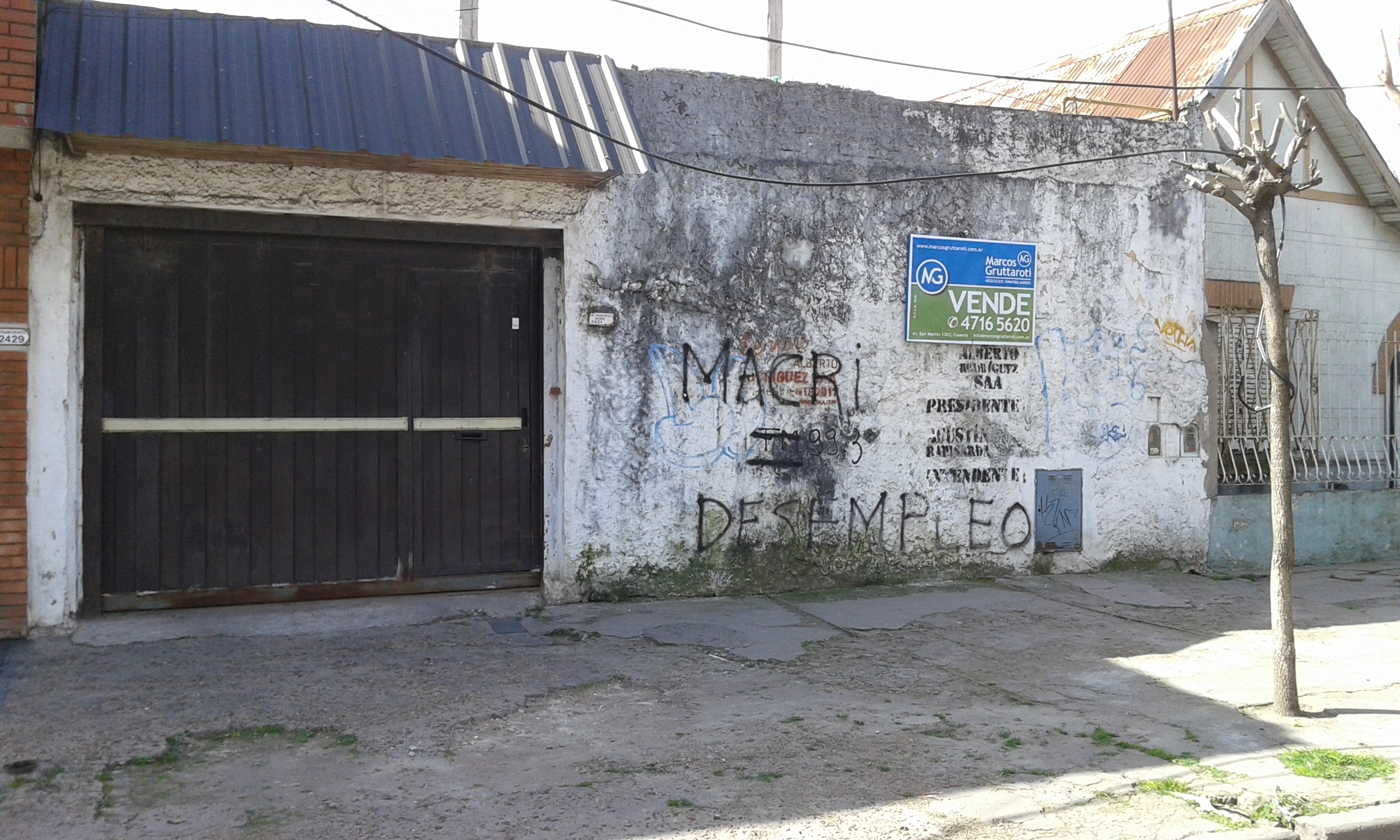 propiedad sobre TRIUMBIRATO AL 2400