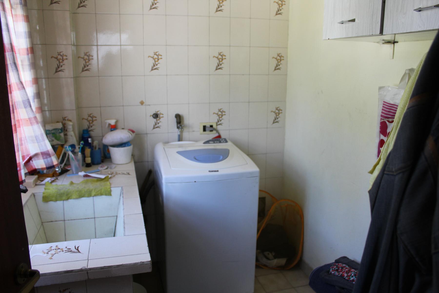 CHALET EN VILLA BOSCH DE 5 AMBIENTES FONDO LIBRE Y DEPTO. EN FONDO DE 2 AMB. — foto 7