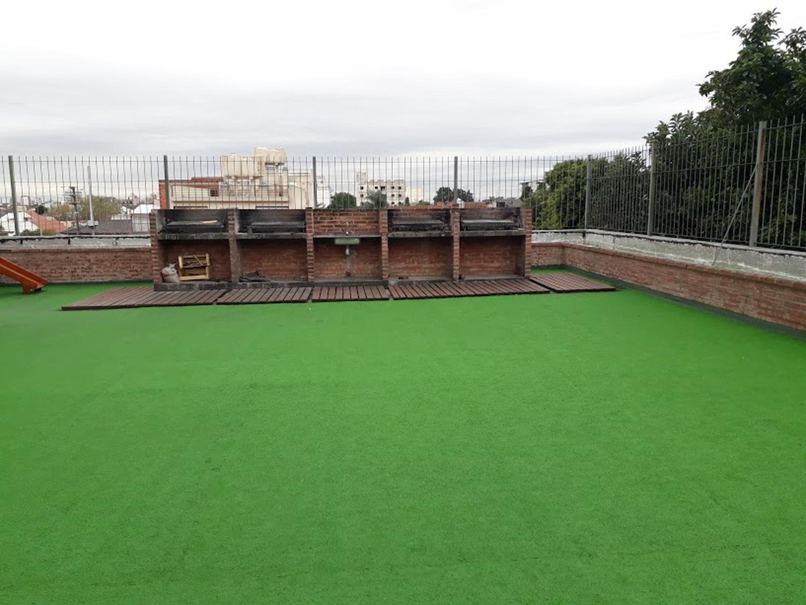 EXCELENTE DEPTO DOS AMBIENTES CON COCHERA SANTOS LUGARES - 8