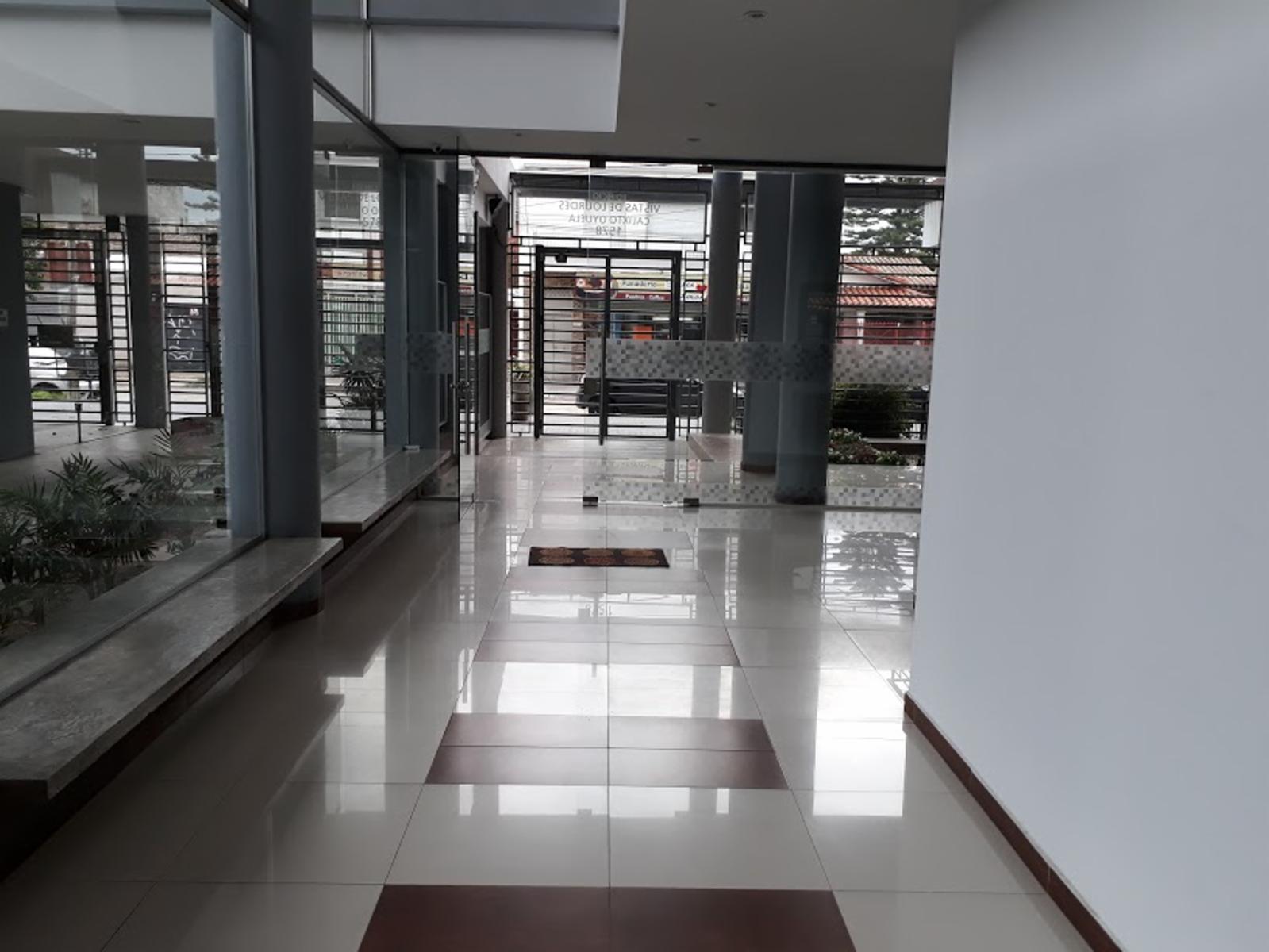 EXCELENTE DOS AMBIENTES EN SANTOS LUGARES PISO 3 CONTRA FRENTE NO APTO CREDITO — foto 2