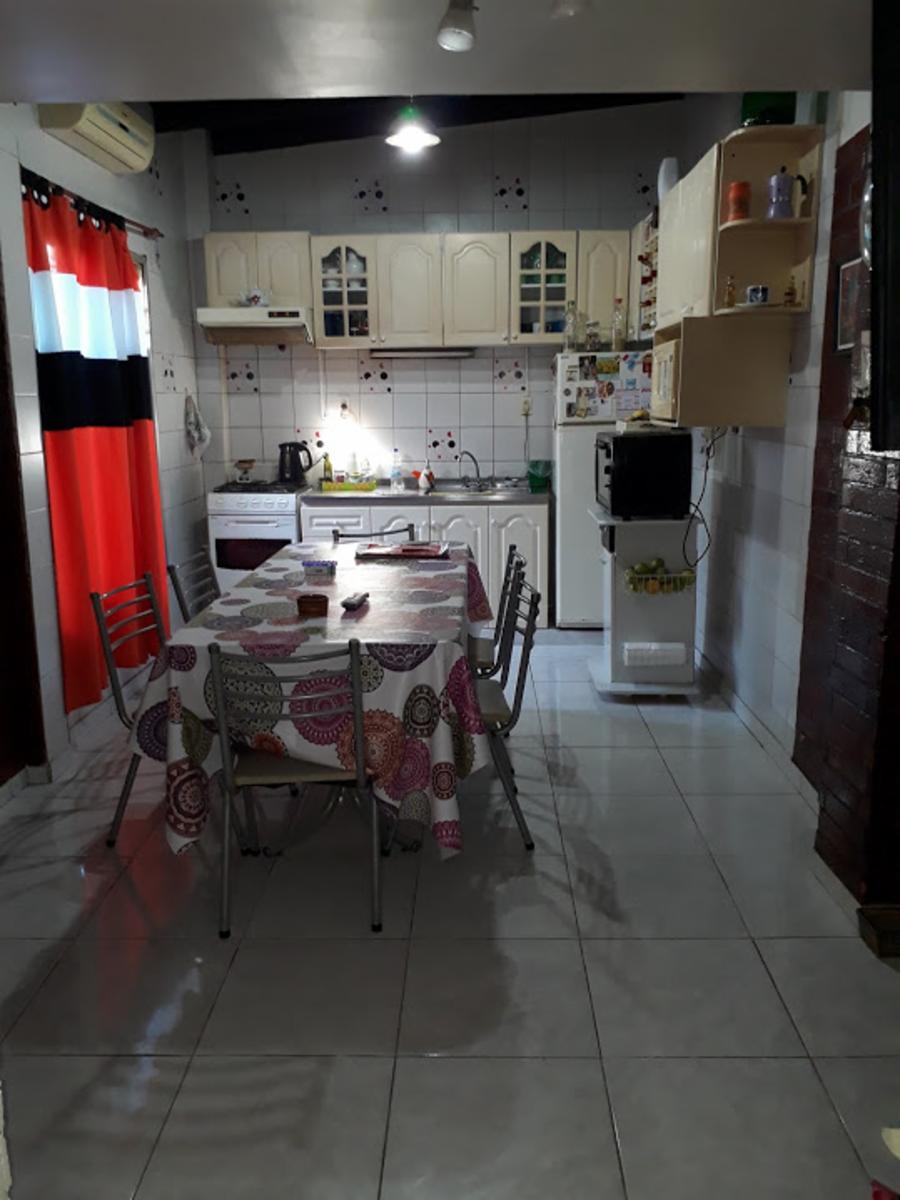 Palomar, EXCELENTE PROPIEDAD CON TRES DORMITORIOS LIVING COMEDOR, COCINA COMEDOR, GARAJE... APTO CRÉDITO — foto 9