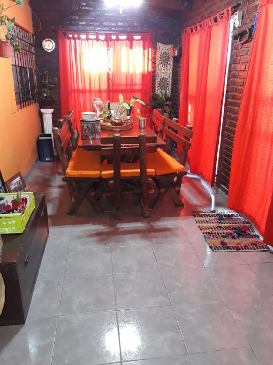 Palomar, EXCELENTE PROPIEDAD CON TRES DORMITORIOS LIVING COMEDOR, COCINA COMEDOR, GARAJE... APTO CRÉDITO — foto 10