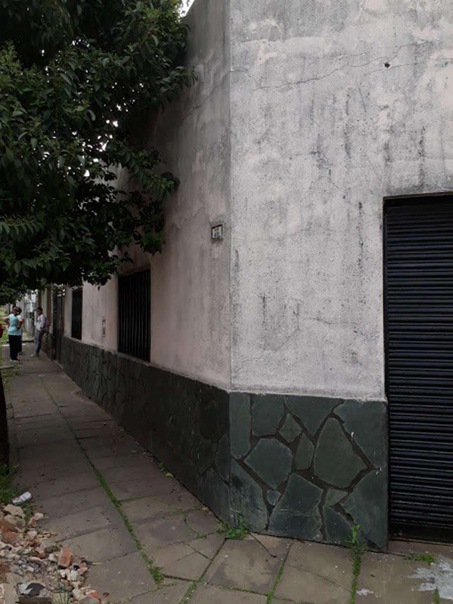 Propiedad a reciclar sobre lote de 10 x 20 ( las medidas son aprox. dadas por el propietario) — foto 3